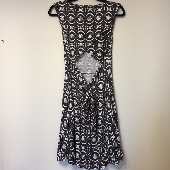 Dress - Picture 2 of 5